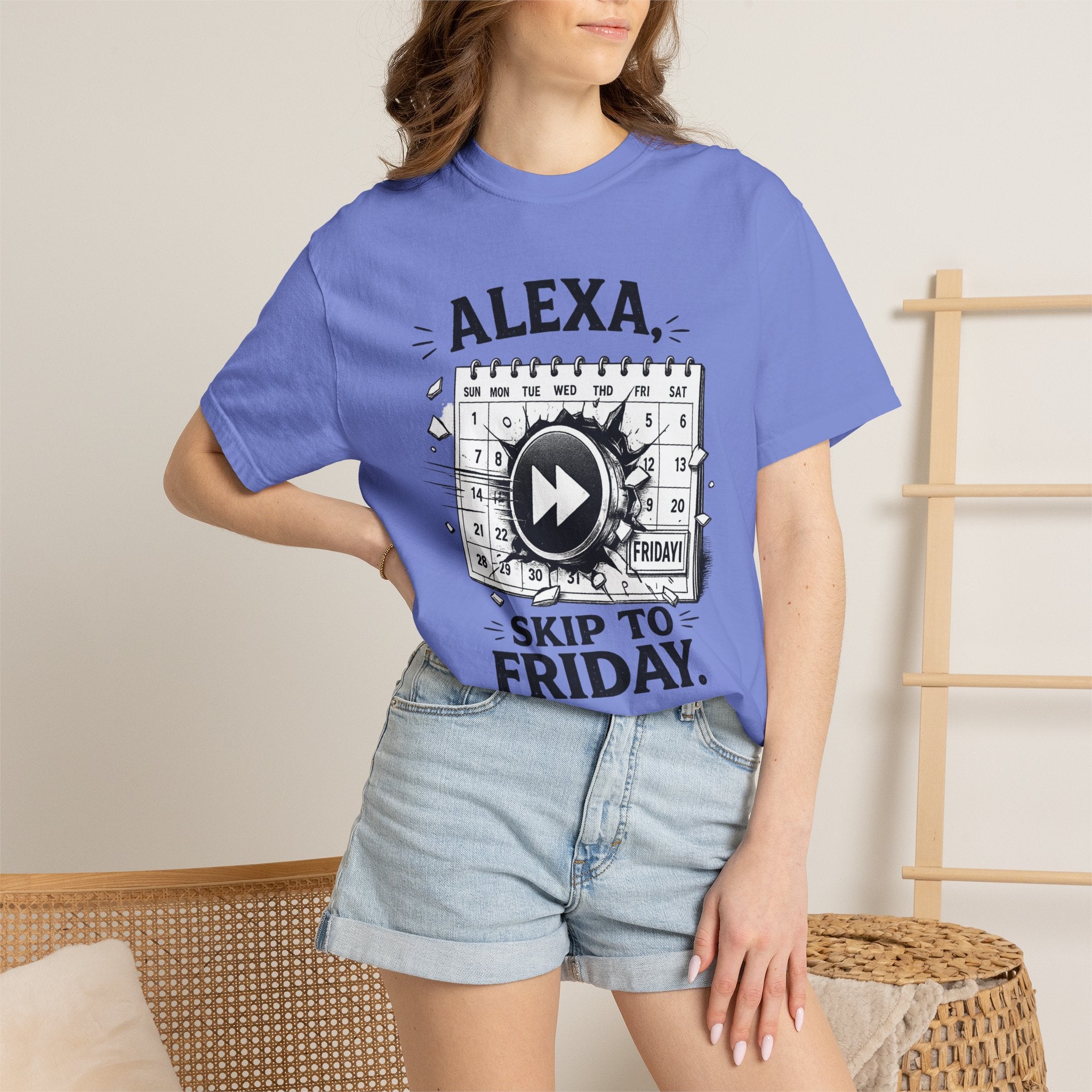 Alexa Skip To Friday | T-shirt | Funny Calendar Play Button Tee