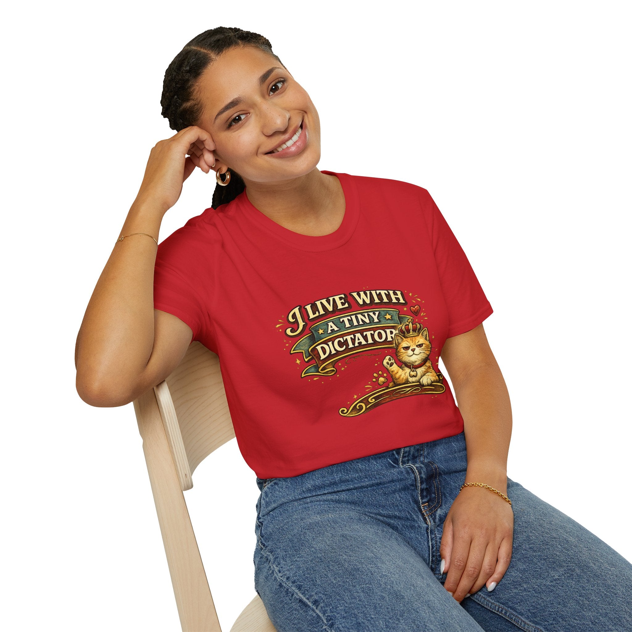 I Live With A Tiny Dictator | T-Shirt | Cat