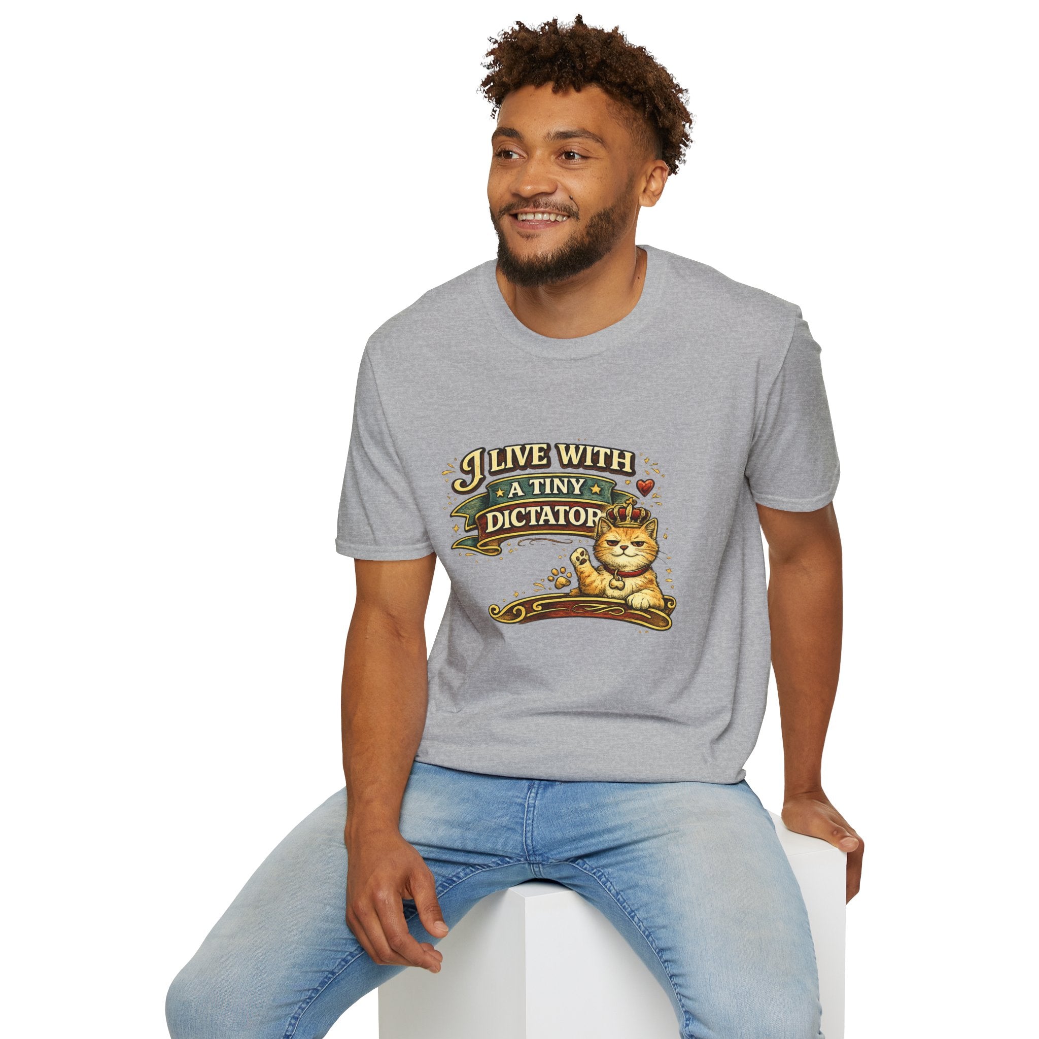 I Live With A Tiny Dictator | T-Shirt | Cat